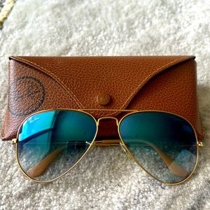 Ray Ban Aviator Gradient- light blue gradient + frame gold